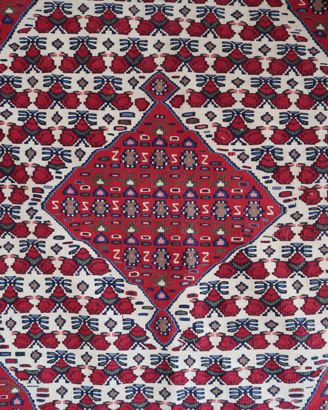 Vintage Diamond Floral Rug (Red)
